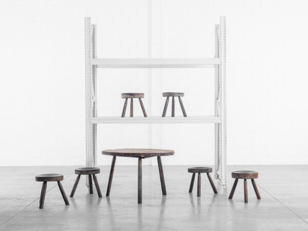 Anônimo - Conjunto de mesa e bancos rústicos